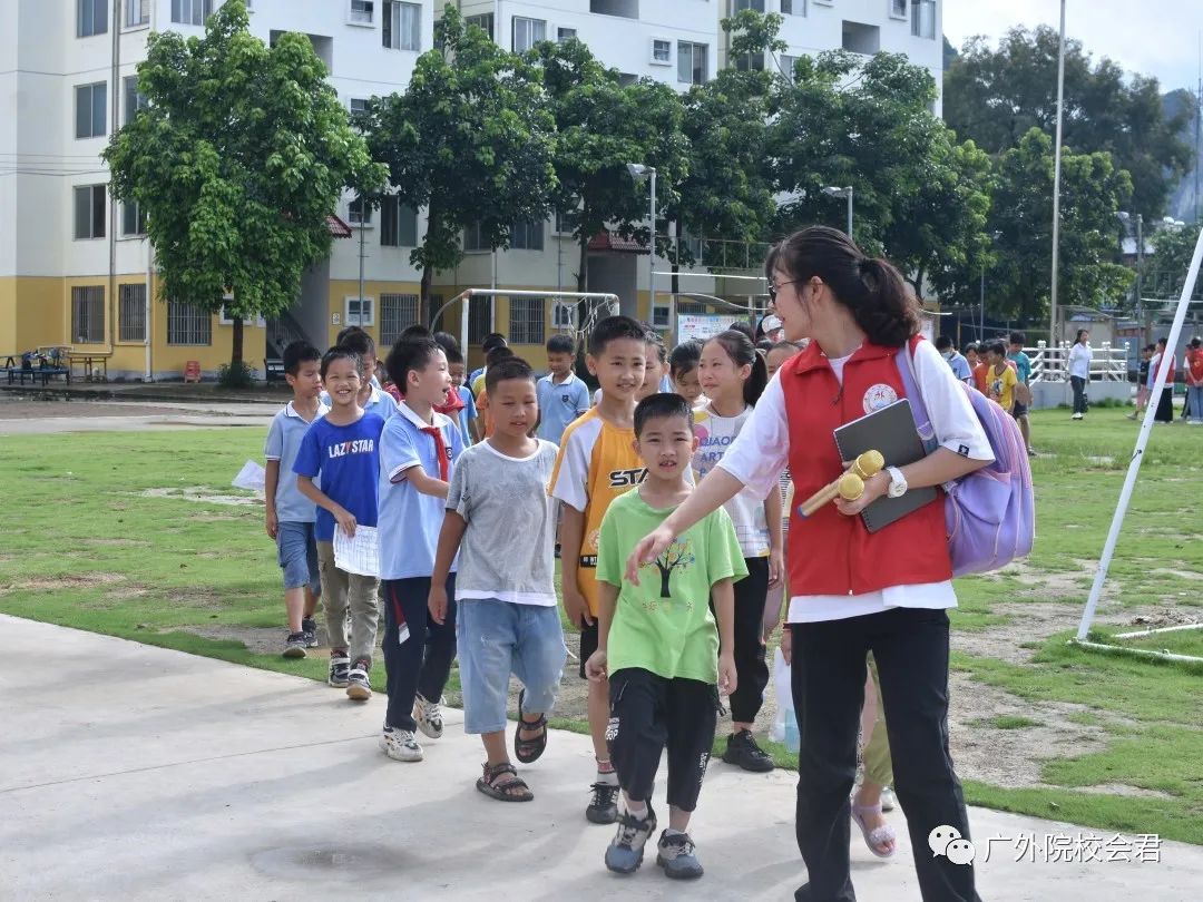 足球跑位基本常识英语_足球跑位训练视频教程_足球跑位训练方法