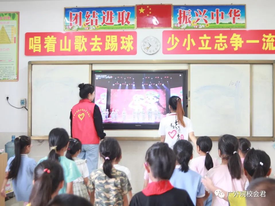 足球跑位训练方法_足球跑位训练视频教程_足球跑位基本常识英语