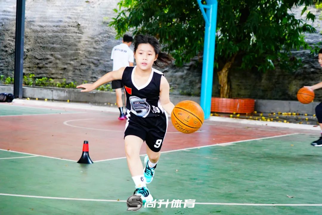 欧洲青少年篮球赛规则最新_青少年篮球赛制_青少年uwg篮球赛