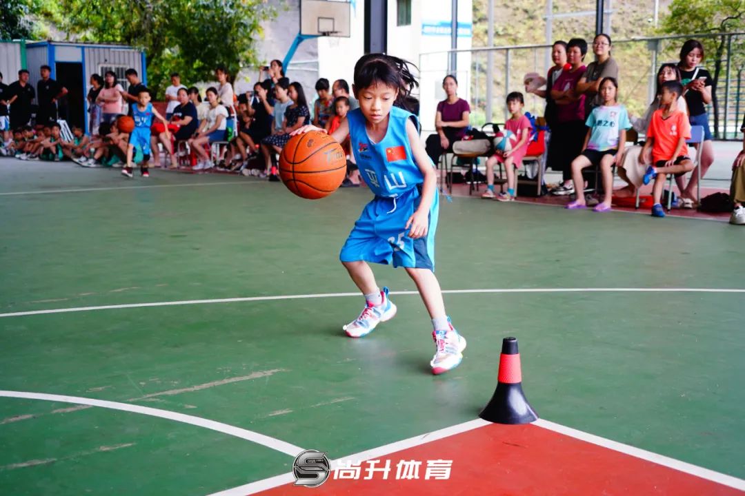 青少年篮球赛制_欧洲青少年篮球赛规则最新_青少年uwg篮球赛