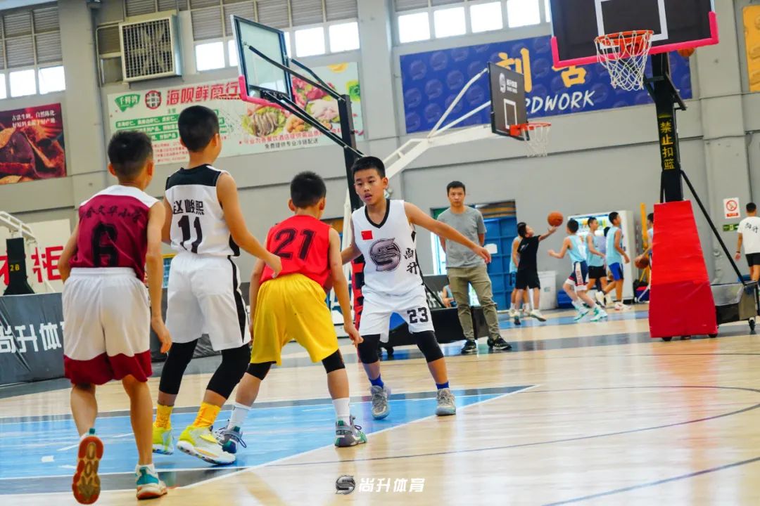 青少年篮球赛制_欧洲青少年篮球赛规则最新_青少年uwg篮球赛