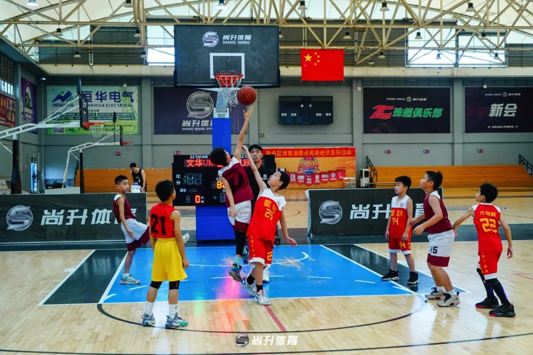 青少年uwg篮球赛_欧洲青少年篮球赛规则最新_青少年篮球赛制
