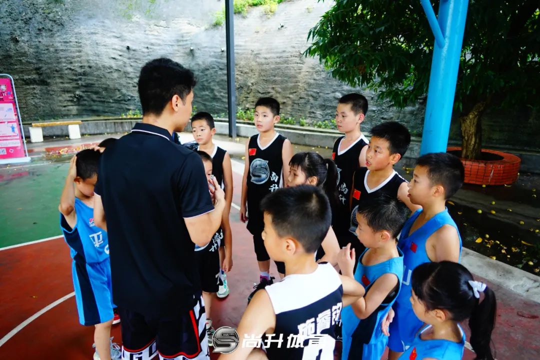 青少年uwg篮球赛_青少年篮球赛制_欧洲青少年篮球赛规则最新