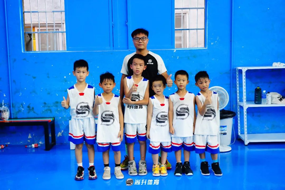 青少年uwg篮球赛_青少年篮球赛制_欧洲青少年篮球赛规则最新