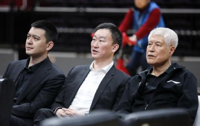 篮球总冠军戒指值多少钱_篮球冠军戒指多少钱一个_什么样的篮球比赛有冠军戒指