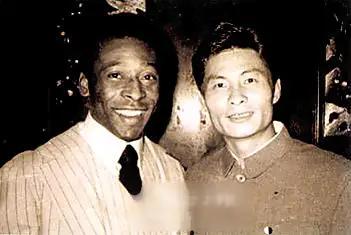 巴西足球技巧叫什么名字来着_巴西足球技巧名字叫来什么_巴西足球技术名字