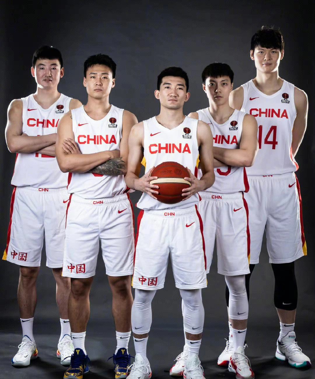 篮球罚球比赛_篮球比赛罚下规则_篮球罚球规则视频