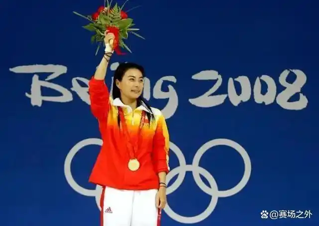 中国第一的游泳冠军是哪位_中国游泳冠军都是哪里人_游泳中国冠军